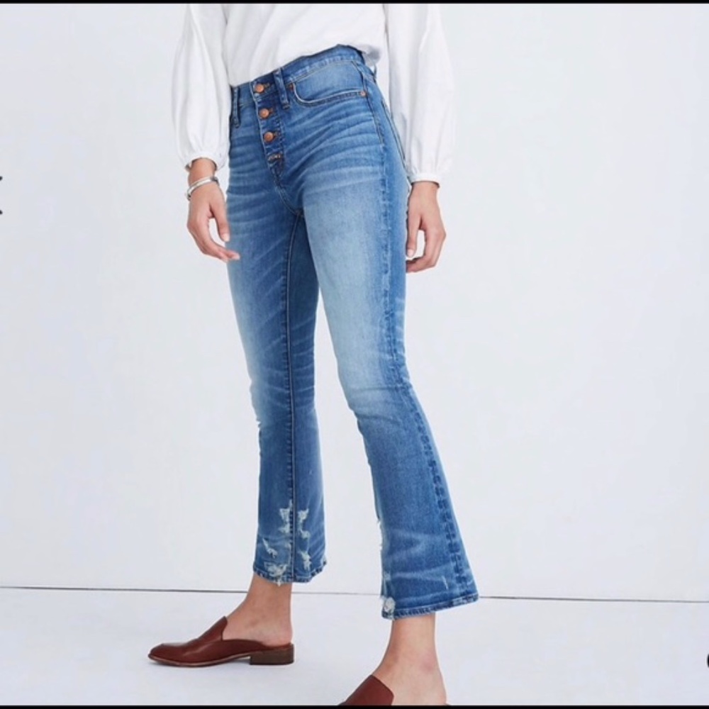 Petite Cali Demi-Boot Jeans in Bess Wash 27 Petite